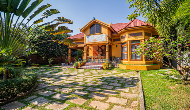 2 Bedrooms Villa for Rent in Siem Reap-Sala Kamreuk