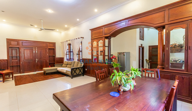 2 Bedrooms Villa for Rent in Siem Reap-Sala Kamreuk