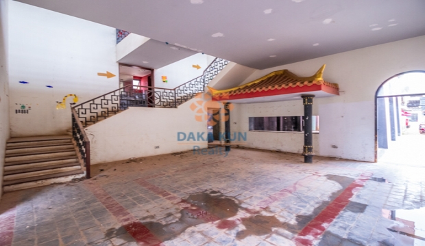 Commercial Building for Sale in near Old Market, Siem Reap