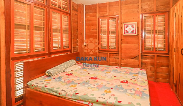 Wooden House for Rent in Siem Reap-Svay Dangkkum