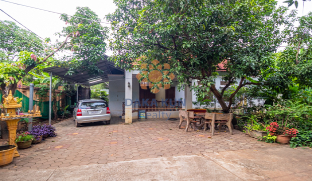 3 Bedrooms House for Rent in Krong Siem Reap-Sala Kamreuk