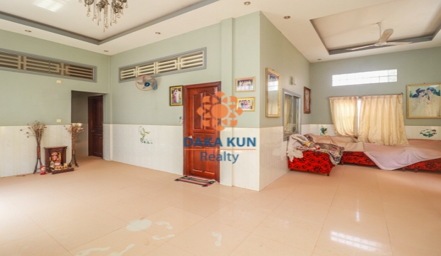 3 Bedrooms House for Rent in Siem Reap-Svay Dangkum