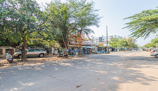 Wooden House for sale in Svay Dangkum, Siem Reap city