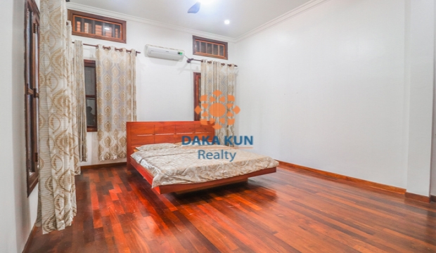 6 Bedrooms Villa for Rent with Pool Krong in Siem Reap-Sala Kamreuk