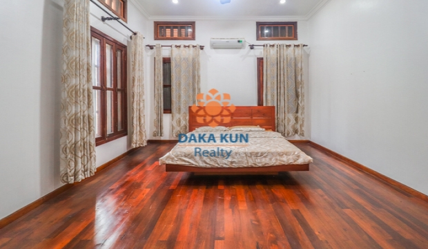 6 Bedrooms Villa for Rent with Pool Krong in Siem Reap-Sala Kamreuk