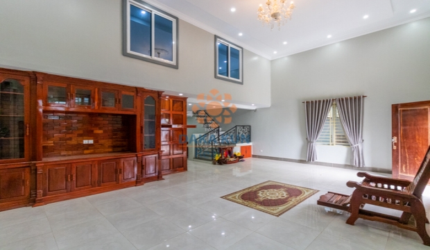 3 Bedrooms House for Rent near National Road 06, Siem Reap