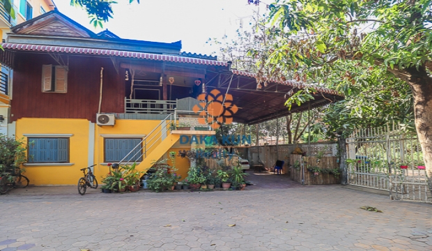 3 Bedrooms Wooden House for Rent in Siem Reap