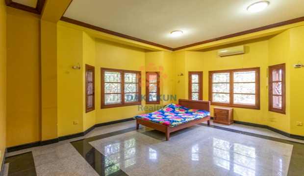 4 Bedrooms House for Rent in Siem Reap - Sala Kamreuk