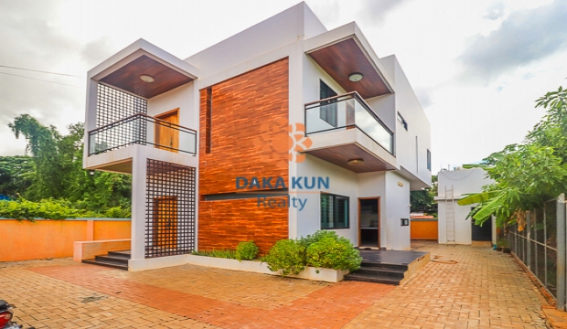 4 Bedrooms House for Sale in Siem Reap-Svay Dangkum