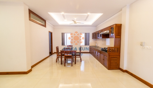 3 Bedrooms Apartment for Rent with Pool in Siem Reap - Svay Dangkum