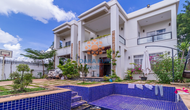 Urgent Sale, House with Pool for Sale in Krong Siem Reap