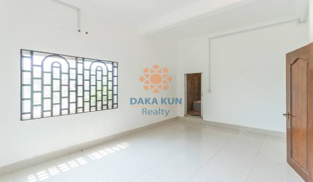 2 Bedrooms House for Rent in Sala Kamreuk, Siem Reap