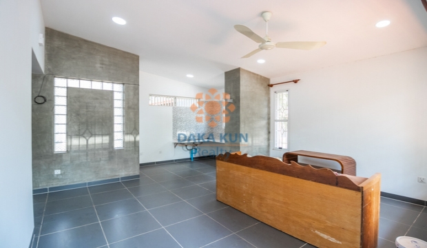 2 Bedrooms House for Rent in Siem Reap city