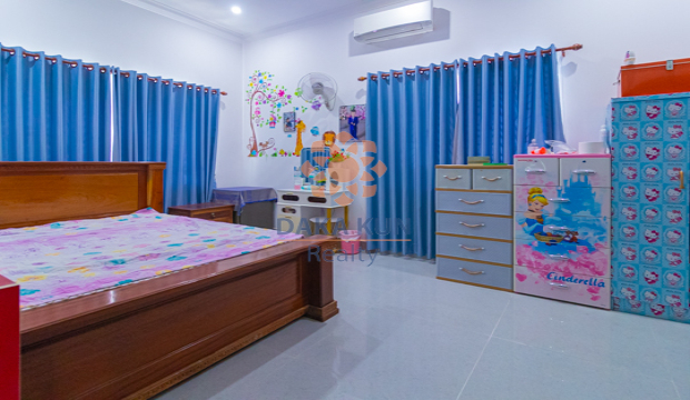 6 Bedrooms House For Rent In Siem Reap City-Svay Dangkum