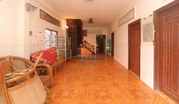 4 Bedrooms House for Rent in Siem Reap-Sala Kamreuk