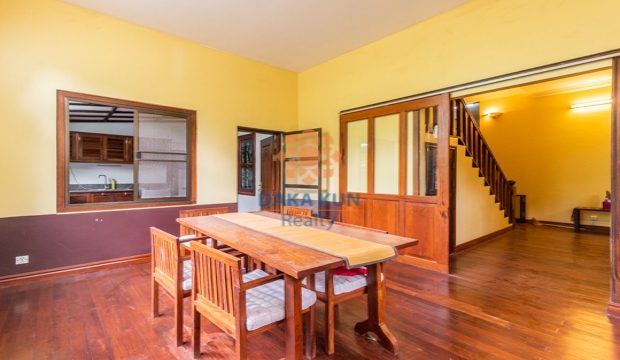 4 Bedrooms House for Rent in Siem Reap-Kouk Chak