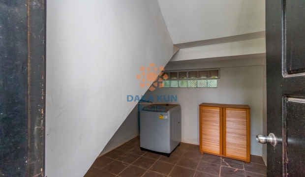 2 Bedrooms House for Rent in Siem Reap - Svay Dangkum