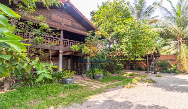 Wooden House For Sale in Siem Reap-Svay Dangkum