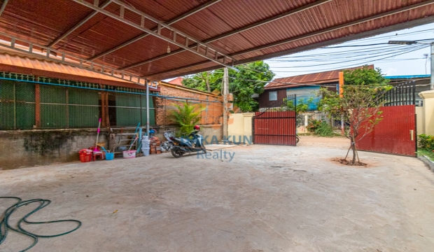 3 Bedrooms House for Rent in Siem Reap - Svay Dangkum