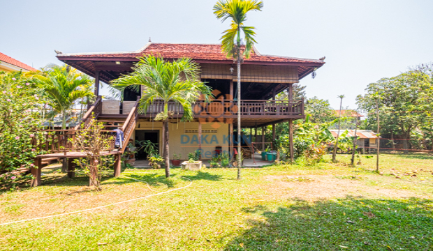 Wooden House for sale in Svay Dangkum, Krong Siem Reap