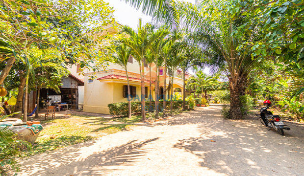 Wooden House for sale in Svay Dangkum, Krong Siem Reap