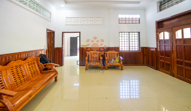 3 Bedrooms House for Rent in Siem Reap-Sla Kram