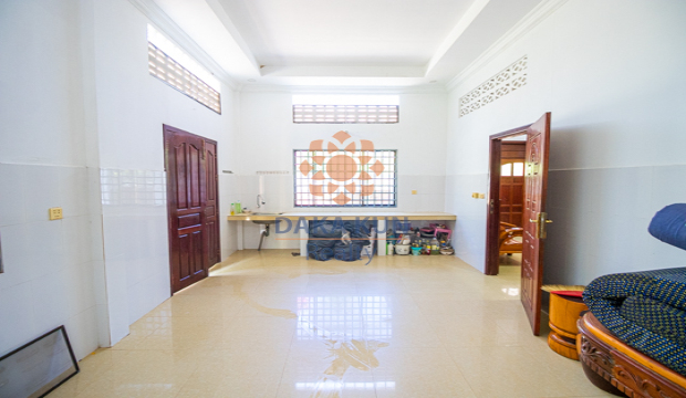 3 Bedrooms House for Rent in Siem Reap-Sla Kram