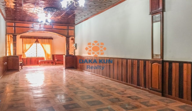 6 Bedrooms House for Rent in Siem Reap - Kork Chark