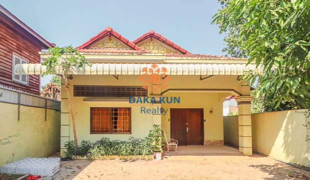 Urgent Sale House in Sala Kamreuk , Siem Reap