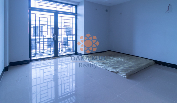 3 Bedrooms Flat House for Rent In Siem Reap City-Sala Kamreuk