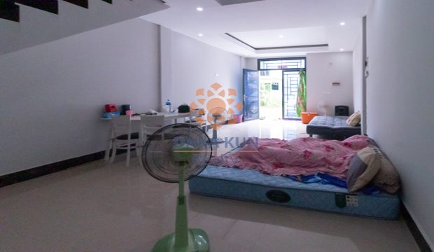 3 Bedrooms Flat House for Rent In Siem Reap City-Sala Kamreuk