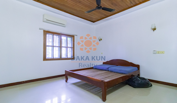 3 Bedrooms Wooden House for Rent In Siem Reap City-Sala Kamreuk