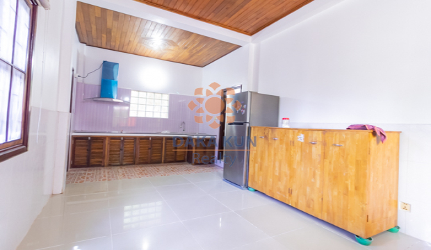 3 Bedrooms Wooden House for Rent In Siem Reap City-Sala Kamreuk