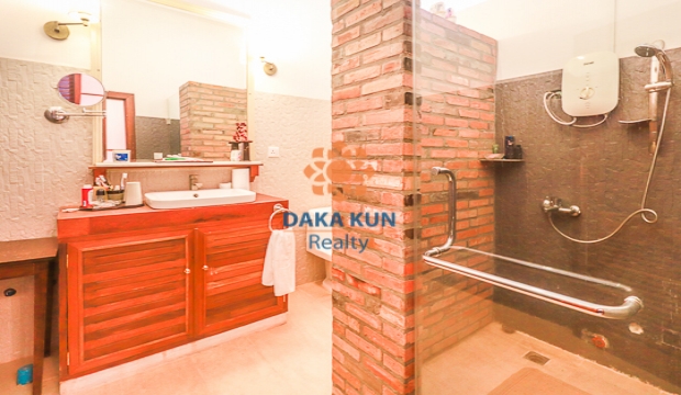 2 Bedrooms Villa for Rent in Siem Reap