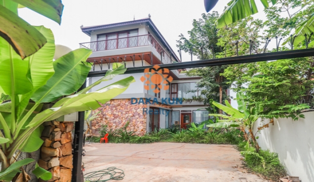 Urgent Sale, House near Angkor Era Hotel, Siem Reap