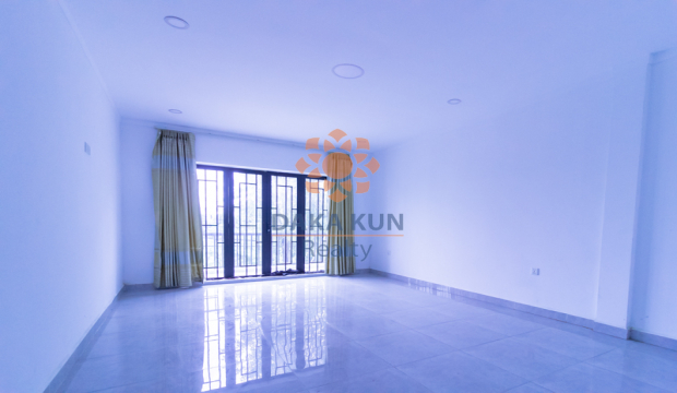 4 Bedrooms House For Rent in Siem Reap-Svay Dangkum