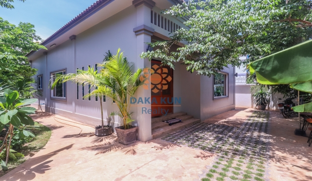 2 Bedrooms House for Rent in Siem Reap-Sala Kamreuk