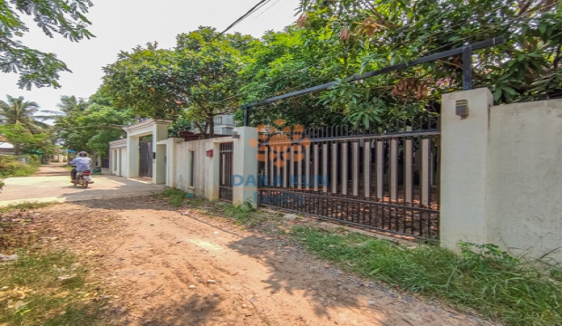 House for Sale in Siem Reap - Sala Kamreuk