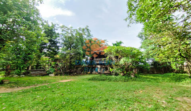 Wooden House for Sale in Krong Siem Reap-Chreav