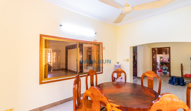 6 Bedrooms House for Rent in Krong Siem Reap-Svay Dangkum