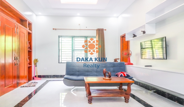 2 Bedrooms House for Rent in Siem Reap-Sala Kamreuk