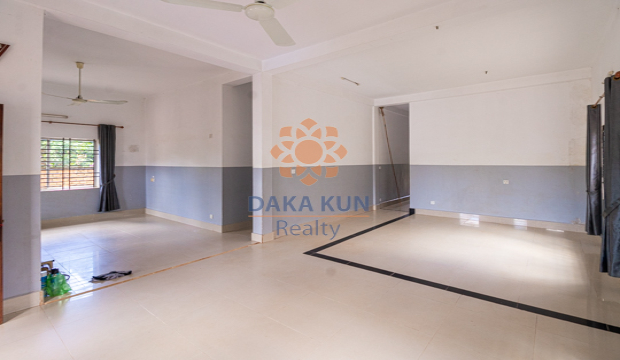 6 Bedrooms House for Rent in Krong Siem Reap-Svay dangkum