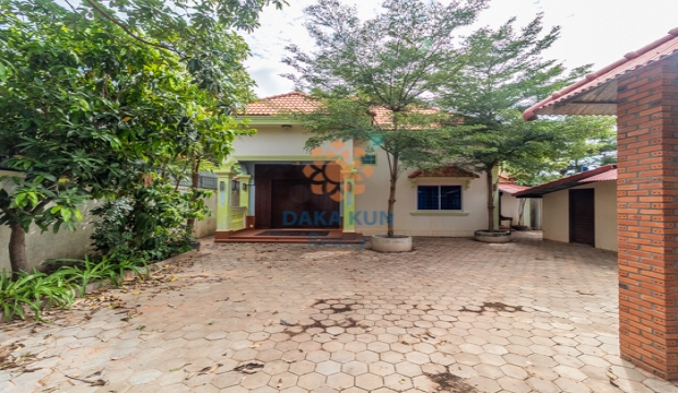 3 Bedrooms House for Rent in Siem Reap - Sala Kamreuk