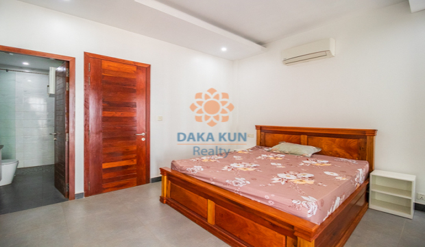 2 Bedrooms House for Rent in Krong Siem Reap-Sala Kamreuk