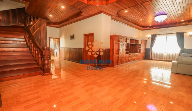 4 Bedrooms House for Rent in Siem Reap-Svay Dangkum