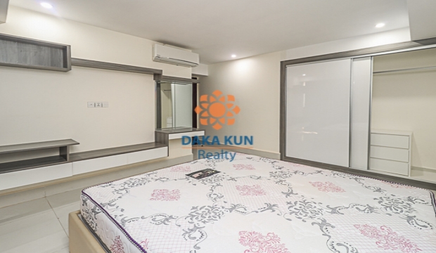 2 Bedrooms Apartment for Rent with Pool in Siem Reap-Svay Dangkum