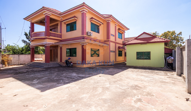 5 Bedrooms House for Rent in Krong Siem Reap-Svay Dangkum