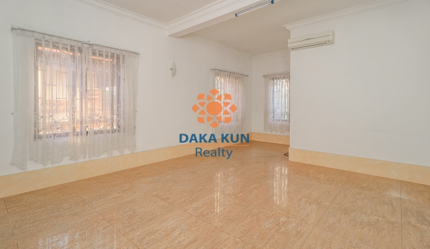 3 Bedrooms House for Rent near Tax Office in Siem Reap