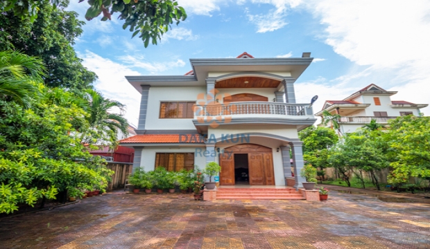 5 Bedrooms House for Rent in Siem Reap-Svay Dangkum