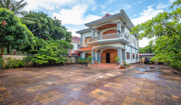 5 Bedrooms House for Rent in Siem Reap-Svay Dangkum